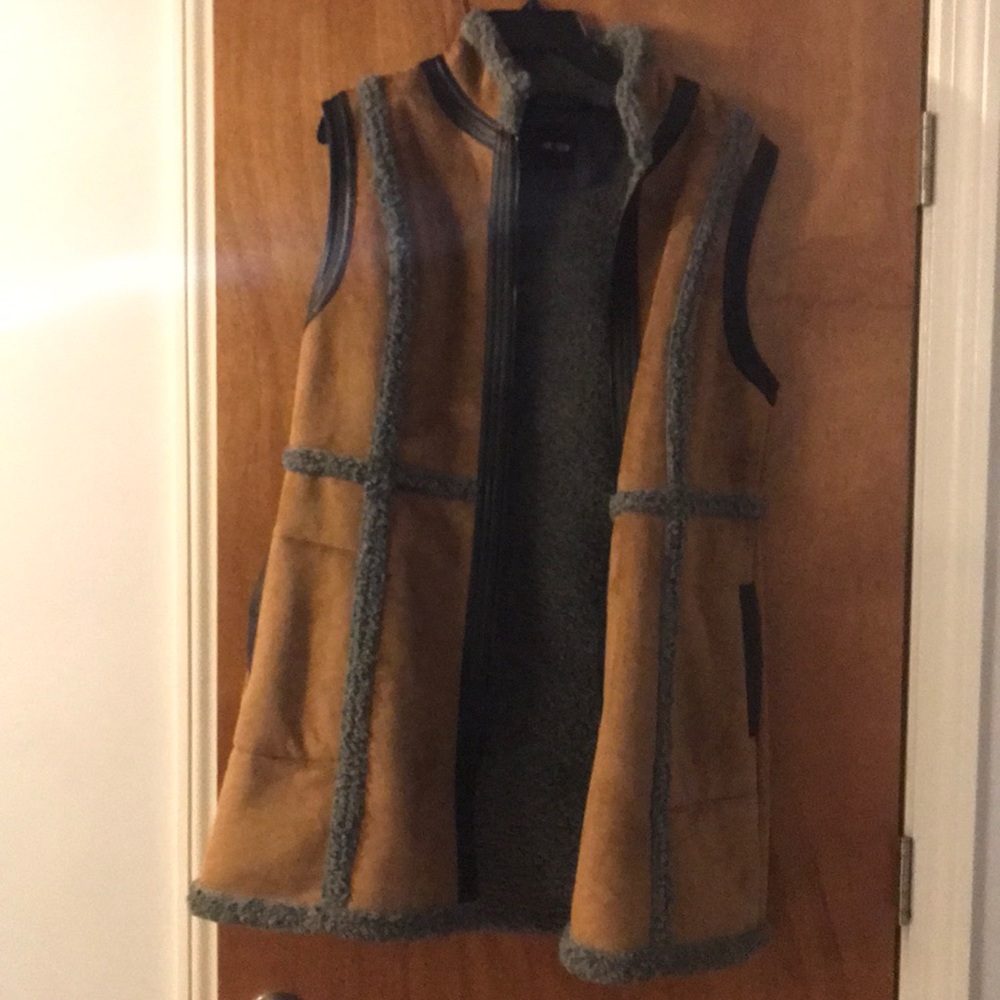 Faux sterling Nic + Zoe long vest large